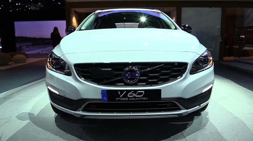 фото Volvo V60 Cross Country 2015-2016